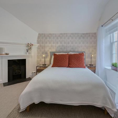 Beautiful Apartment On The Historic Rows Chester Buitenkant foto