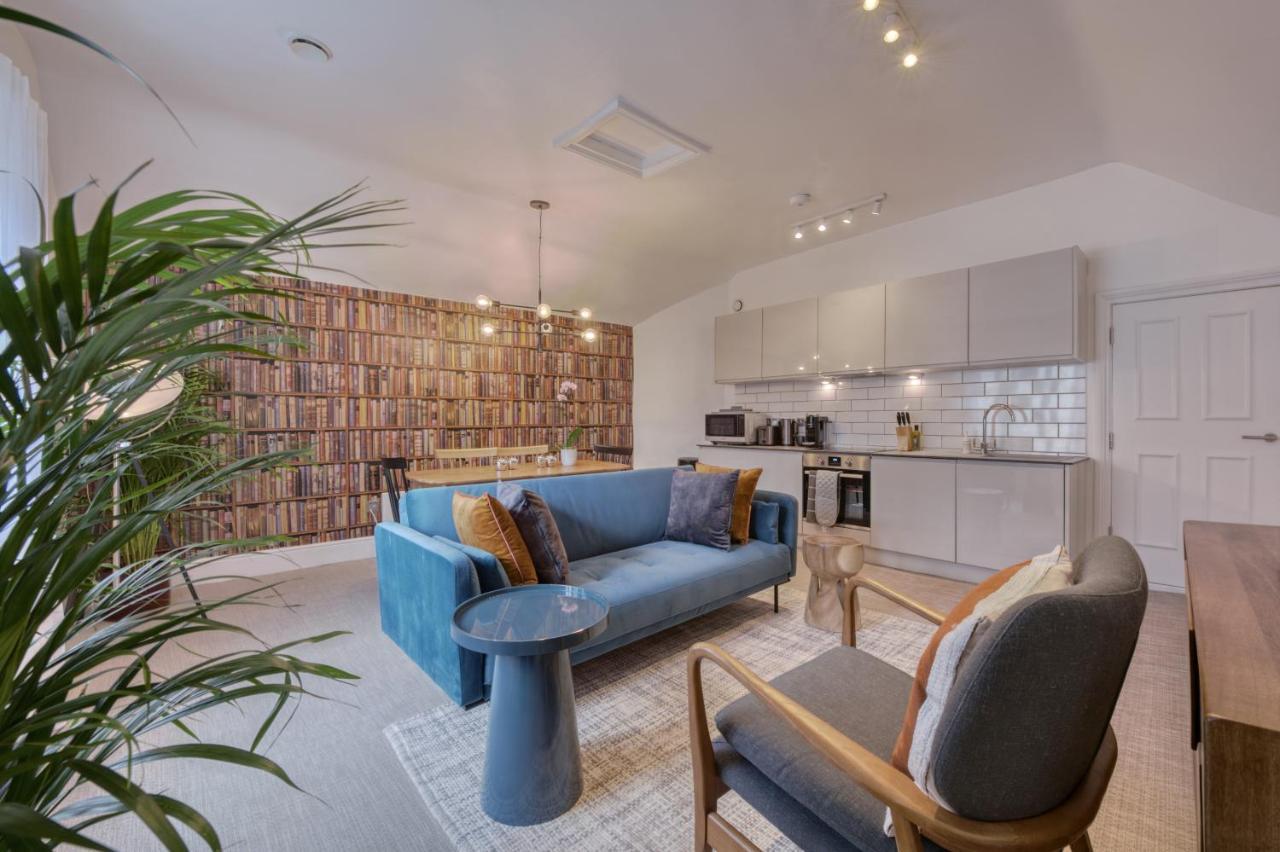 Beautiful Apartment On The Historic Rows Chester Buitenkant foto